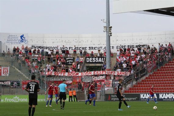 SpVgg Unterhaching vs Hallescher FC (0-3) (4)