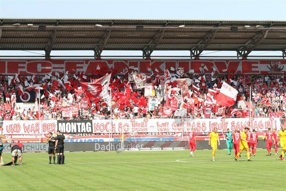 Hallescher FC vs SG Sonnenhof-Großaspach (4-0) (6)
