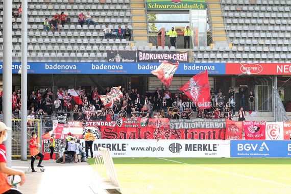 SC Freiburg II vs Hallescher FC (1-1) (5)