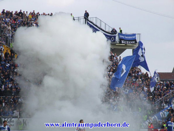 DSC Arminia Bielefeld vs Hamburger SV (0-1) (24)