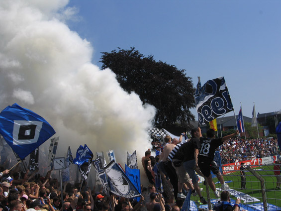 Holstein Kiel vs Hamburger SV (0-5) (12)