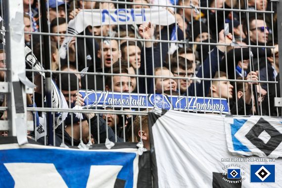 SSV Jahn Regensburg vs Hamburger SV (2-1) (27)
