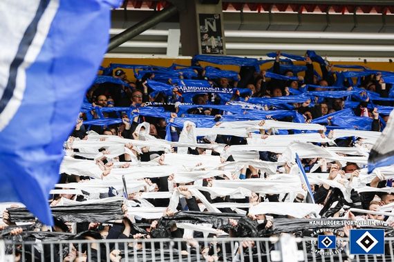 SSV Jahn Regensburg vs Hamburger SV (2-1) (30)