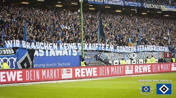 Hamburger SV vs SSV Jahn Regensburg (0-5) (4)
