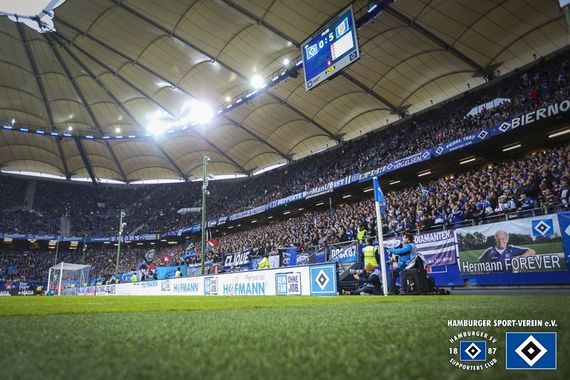 Hamburger SV vs SSV Jahn Regensburg (0-5) (7)