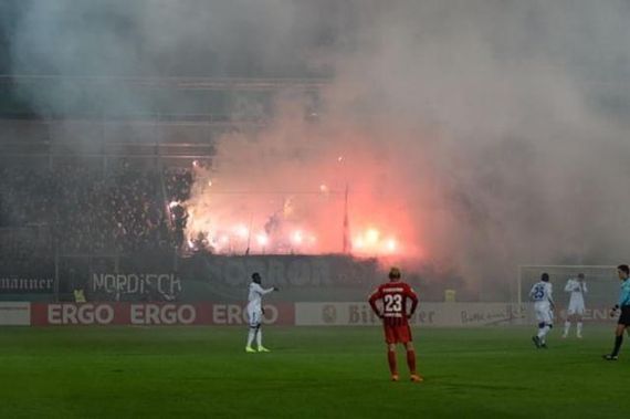 SV Wehen Wiesbaden vs Hamburger SV (0-3) (6)