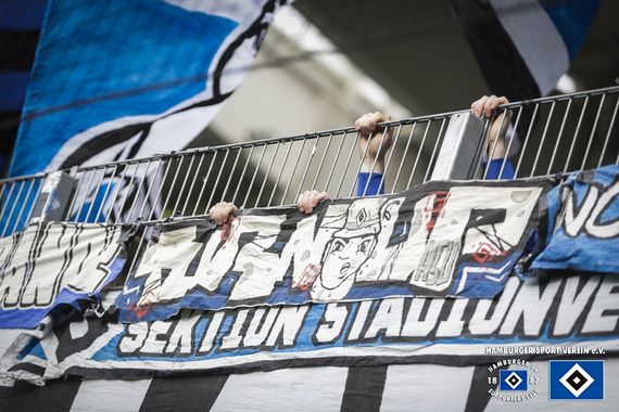 FC Erzgebirge Aue vs Hamburger SV (3-0) (7)