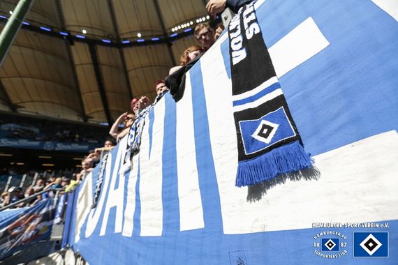 Hamburger SV vs FC Erzgebirge Aue (4-0) (1)