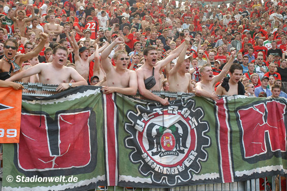 Bayer 04 Leverkusen vs Hannover 96 (2-1) (2)