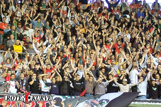 Hannover 96 vs SC Freiburg (2-2) (5)