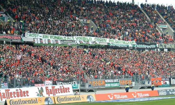 Hannover 96 vs FC Schalke 04 (1-2) (10)