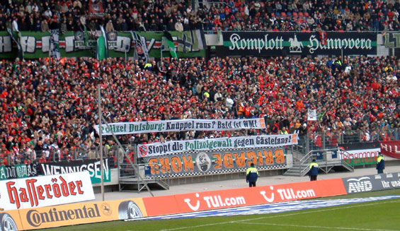 Hannover 96 vs 1. FC Köln (1-0) (9)