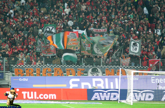Hannover 96 vs VfL Bochum (0-2) (4)