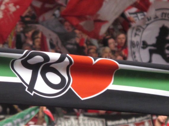 Hannover 96 vs 1. FC Kaiserslautern (2-1) (4)