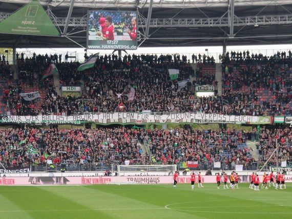 Hannover 96 vs FC Schalke 04 (1-3) (15)