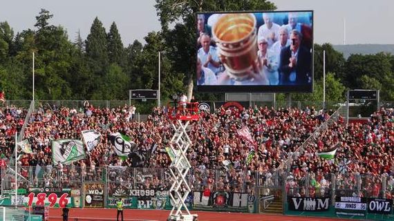 KSV Hessen Kassel vs Hannover 96 (0-2) (6)