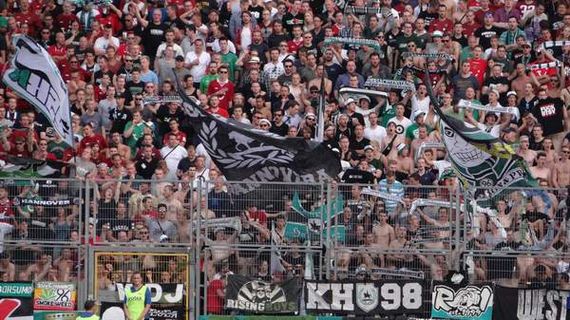 KSV Hessen Kassel vs Hannover 96 (0-2) (13)
