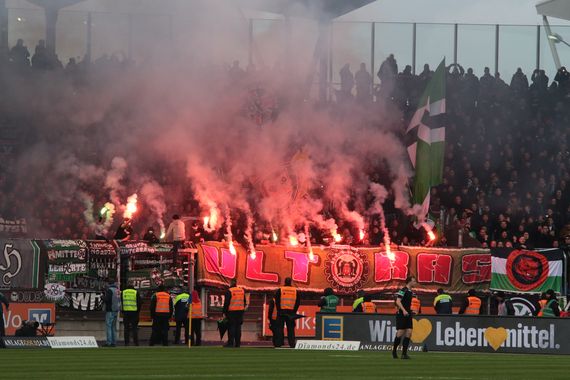 Eintracht Braunschweig vs Hannover 96 (2-2) (4)