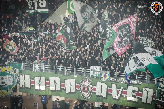Hannover 96 vs 1. FC Kaiserslautern (1-0) (1)