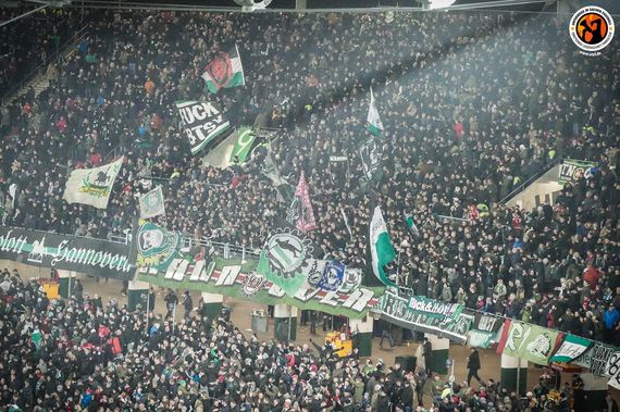 Hannover 96 vs 1. FC Kaiserslautern (1-0) (5)