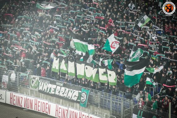 Hannover 96 vs 1. FC Kaiserslautern (1-0) (7)