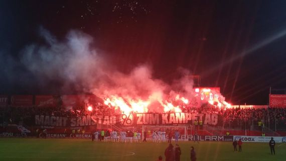 Würzburger Kickers vs Hannover 96 (0-0) (2)