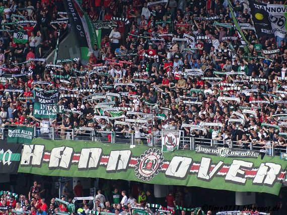 Hannover 96 vs VfB Stuttgart (1-0) (4)