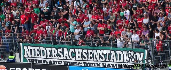 Hannover 96 vs VfB Stuttgart (1-0) (11)