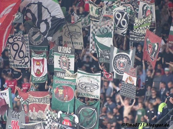 Hannover 96 vs VfB Stuttgart (1-0) (16)