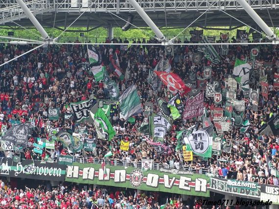 Hannover 96 vs VfB Stuttgart (1-0) (17)