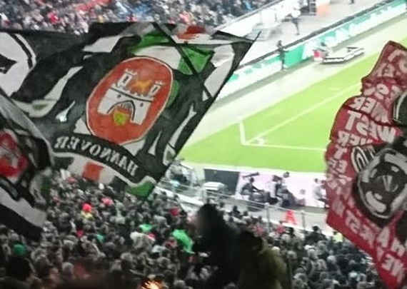 Hannover 96 vs FC Bayern München (0-4) (2)