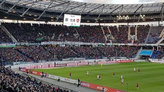 Hannover 96 vs 1. FC Nürnberg (2-0) (2)