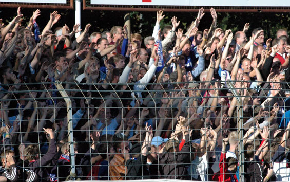 Holstein Kiel vs FC St. Pauli (4-1) (3)