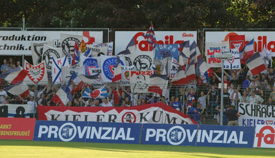 Holstein Kiel vs SpVgg Unterhaching (0-2) (2)