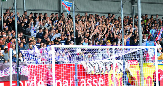 Holstein Kiel vs Hallescher FC (1-2) (2)