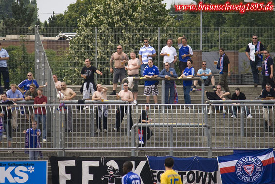 Eintracht Braunschweig vs Holstein Kiel (2-1) (1)
