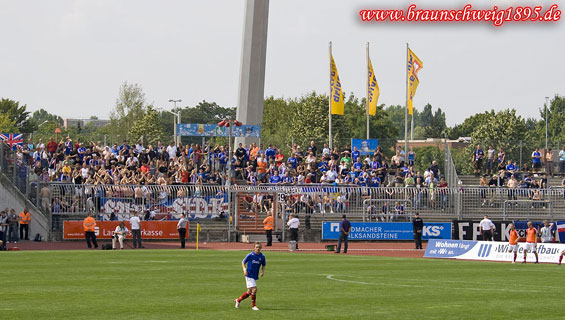 Eintracht Braunschweig vs Holstein Kiel (2-1) (3)