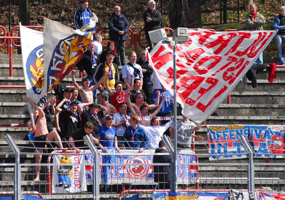 FC Erzgebirge Aue vs Holstein Kiel (3-1) (3)