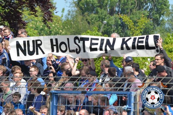 Holstein Kiel vs Stuttgarter Kickers (0-2) (6)