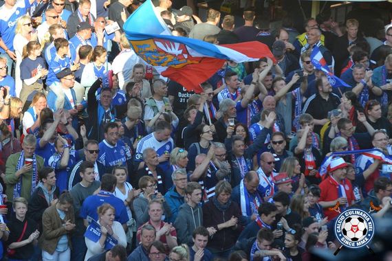Holstein Kiel vs Hallescher FC (3-0) (1)
