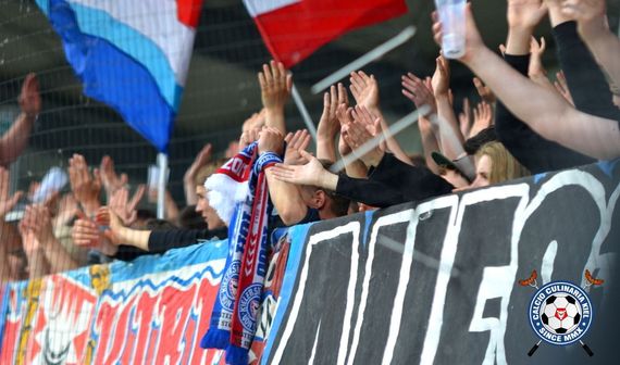 Holstein Kiel vs Hallescher FC (3-0) (8)