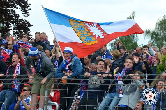 Holstein Kiel vs Hallescher FC (3-0) (13)