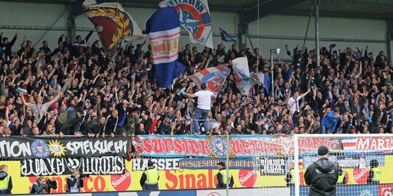 Holstein Kiel vs 1. FC Kaiserslautern (2-1) (3)