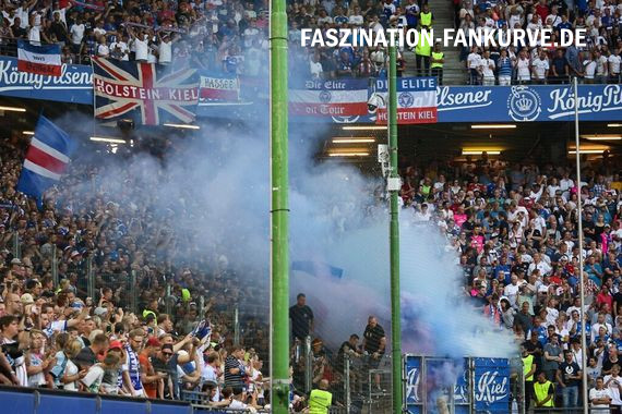 Hamburger SV vs Holstein Kiel (0-3) (2)