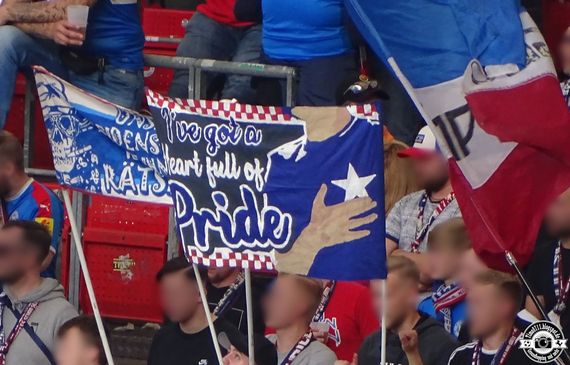 VfB Stuttgart vs Holstein Kiel (0-1) (7)