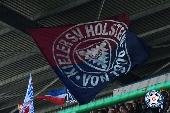 SpVgg Fürth vs Holstein Kiel (0-3) (3)