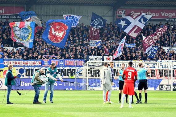 Holstein Kiel vs FC Hansa Rostock (0-2) (4)