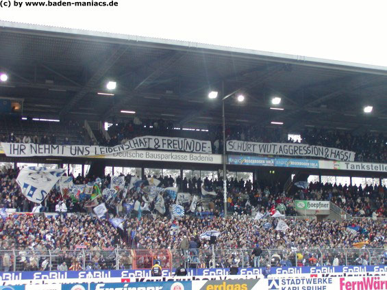 Karlsruher SC vs Eintracht Frankfurt (3-0) (11)