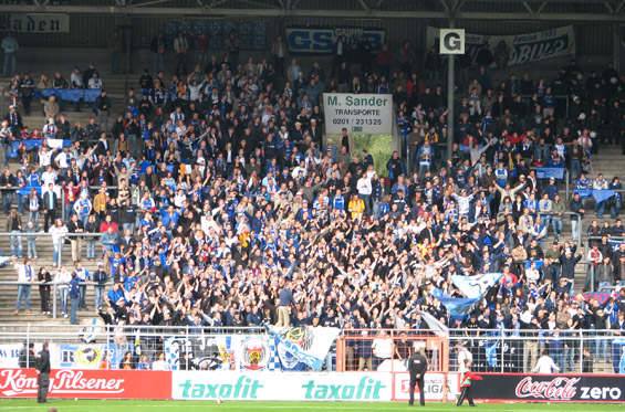 Rot-Weiss Essen vs Karlsruher SC (1-2) (2)