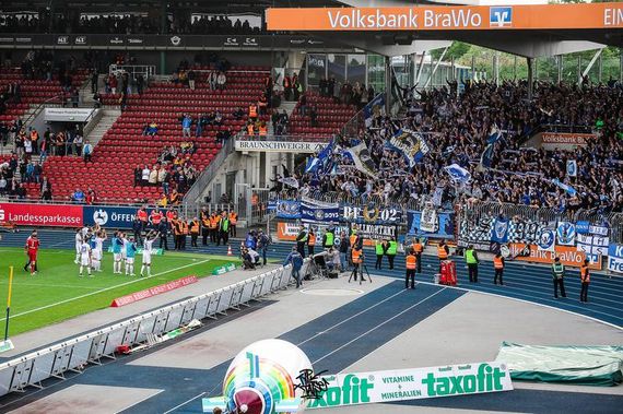 Eintracht Braunschweig vs Karlsruher SC (0-2) (10)